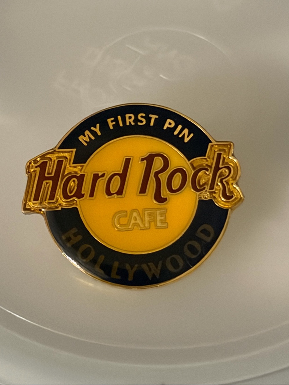 Hard Rock Cafe Yellow & Black Hollywood Collector Pin